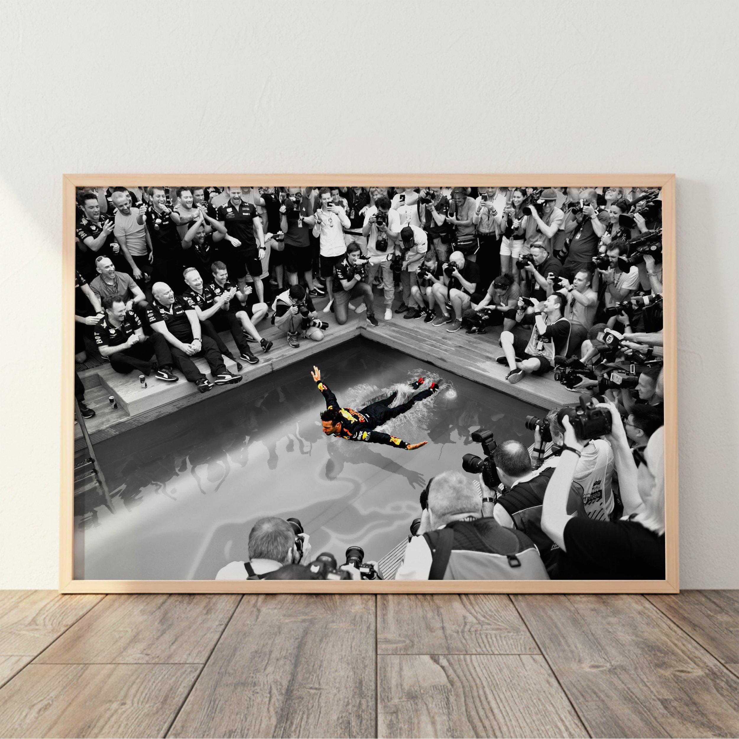 Daniel Ricciardo F1 Poster wall art — image 1