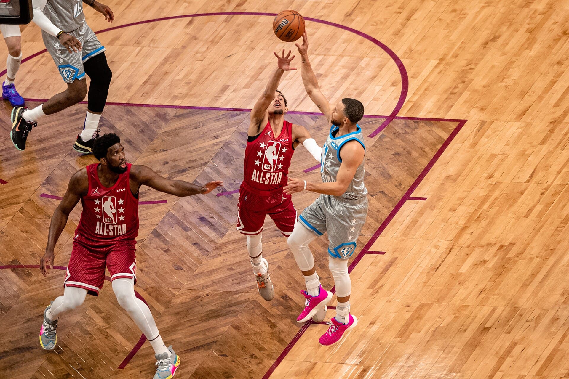 Stephen Curry taking a shot during the 2022 NBA All-Star Weekend