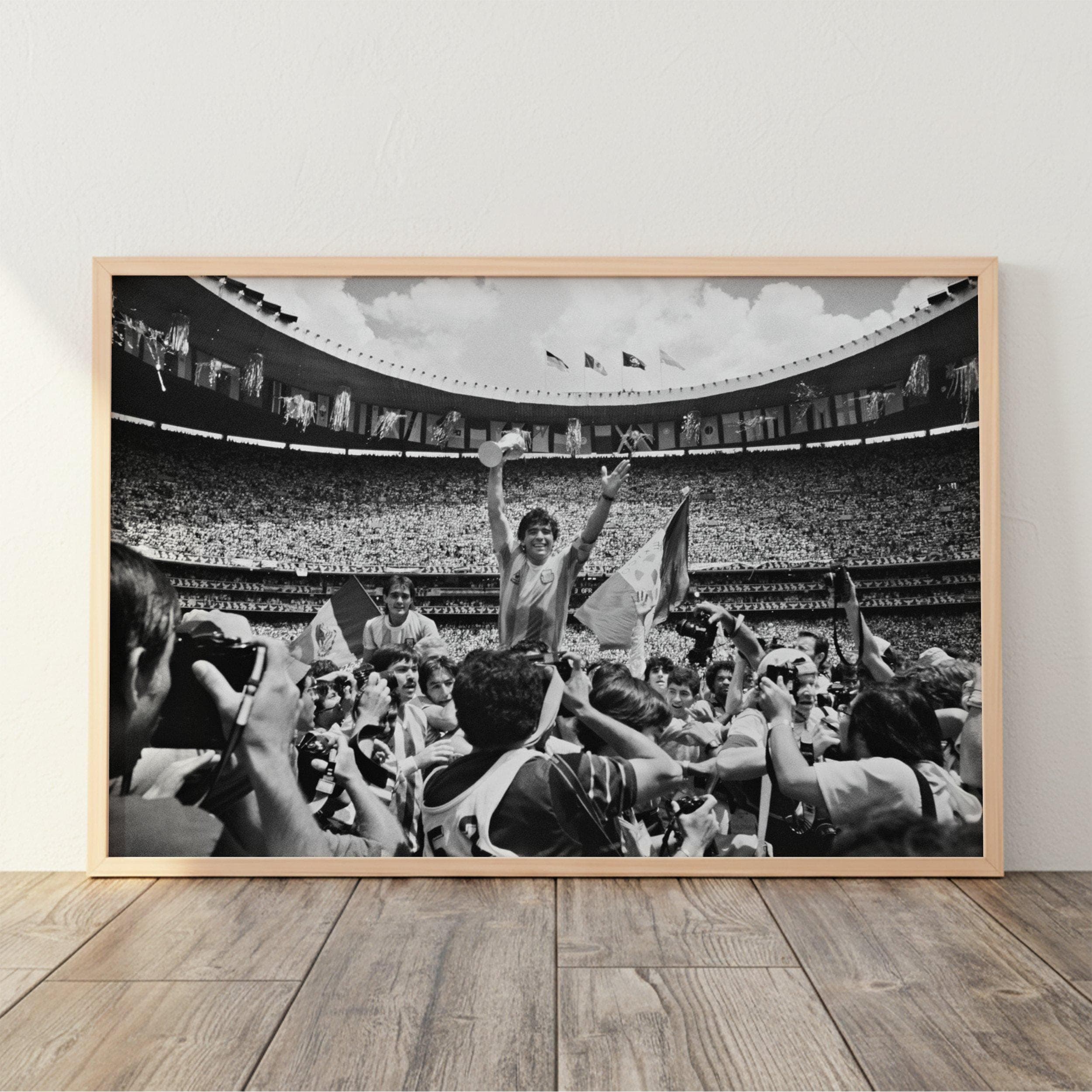 Diego Maradona Argentina Poster, Vintage Football Wall Art, Soccer Legend Gift